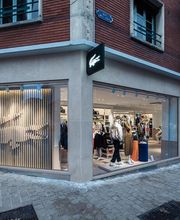 Boutique Lacoste Reims - Angle rue des Elus
