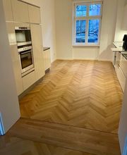 Fischgrät Küche.jpg