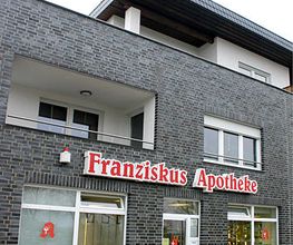 Aussenansicht der Franziskus-Apotheke