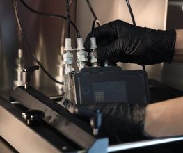 Bild von der Reparatur eines ABS Steuergeräts