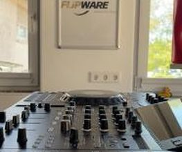 AlphaTheta XDJ-AZ