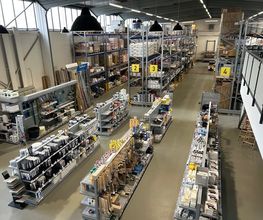 Standortbild Innenraum Lager MEGA eG Plauen, Großhandel für Maler, Bodenleger und Stuckateure