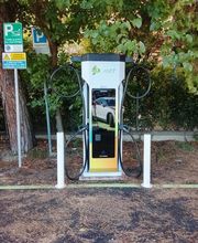 IPLANET Ricarica in sicurezza in modalità ultra fast per tutti i veicoli elettrici.