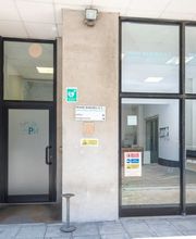 Priano Marchelli - Genova Building Entrance