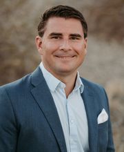 Valley Plastic Surgery: Kyle Sanniec, MD image 1