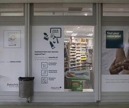 fenêtre-pharmacie-amavita-du-lignon