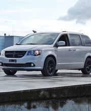 Dodge Grand Caravan Modell Crew im GT Look .
Dodge Schaffhausen