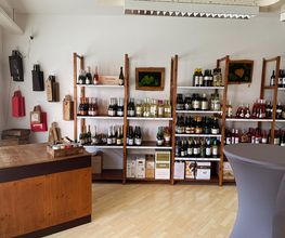 La Bodega Wein & Delikatessen