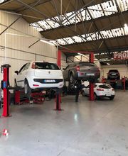 Garage Elci image 17