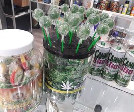 HUMO20.jpg