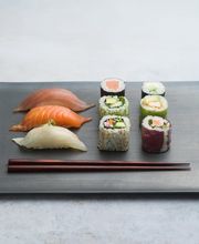 Sushi Shop image 8
