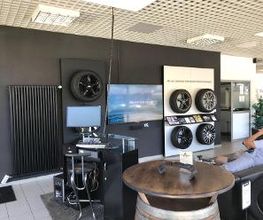 Driver Center Simon Bavinck Bild 3