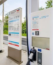 TotalEnergies Station de recharge image 3