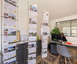 Cabinet Hulot Immobilier image 17