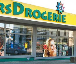 UrsDrogerie Apotheke mit Biolade Bild 1