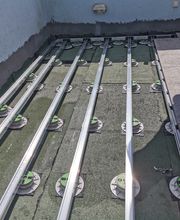 Naturstein auf Schienensystem