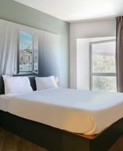 B&B HOTEL Marseille Euromed image 1
