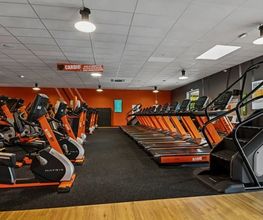Basic-Fit 24/7 image 4