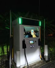 Shell Recharge Charging Station Bild 4