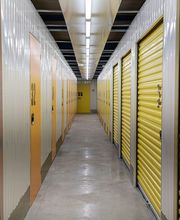 In The Box Aigues Mortes image 4