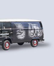 Studios Höttingen Busbeklebung