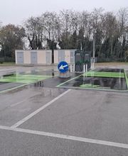 IPLANET Ricarica in sicurezza in modalità ultra fast per tutti i veicoli elettrici.