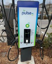 bp pulse Charging Station image 6