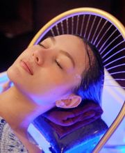 Vénus & Massages image 1