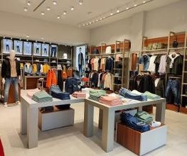 GUESS imagen 4
