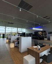 Volkswagen Chartres - Car Lovers image 11