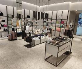 GUESS imagen 4