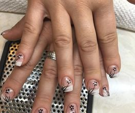 Lady Nails Bild 2