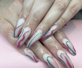 Gel Nägel mit Farbe - Beauty Nails - Schönheitssalon Schneewitchen