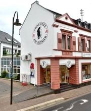 Aussenansicht der Apotheke am Römer