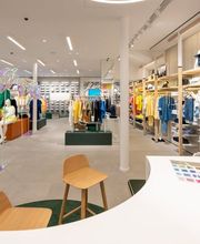 Lacoste Cannes image 2