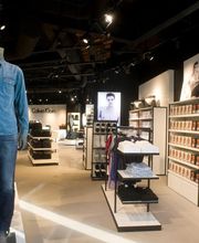 Calvin Klein Outlet immagine 3