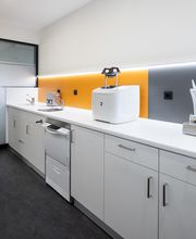 IDent Kassel | Zahnarzt Dr. Ila Davarpanah Bild 13