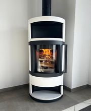 Kaminofen COMO mit Metallfarbe schwarz und Keramikfarbe Alabaster von unserem Partner Hase Kaminofen