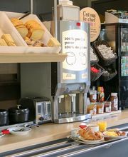 B&B HOTEL Marseille Estaque image 11