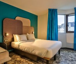 B&B HOTEL Paris Châtillon image 1