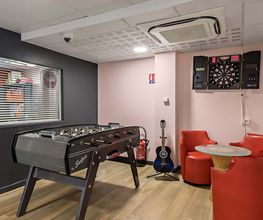 B&B HOTEL Rouen Centre Rive Gauche image 4