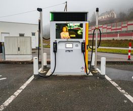 Shell Recharge Charging Station Bild 2