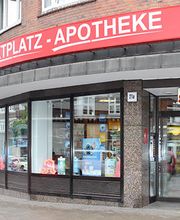 Aussenansicht der Marktplatz-Apotheke Winterhude