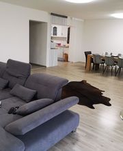 Klaus Rund Um Das Haus Bild 6