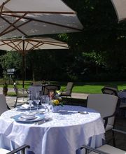 Hostellerie Restaurant Les Gorges de l'Aveyron image 2