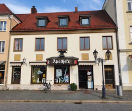Aussenansicht der Adler Apotheke Beeskow