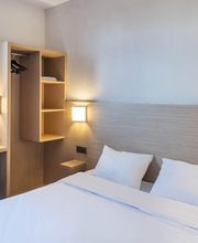 B&B HOTEL Laval Ouest image 1