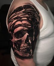 Dark Grey Tattoo Bild 3