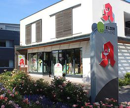 Aussenansicht der Elzer-Apotheke