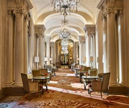 Hôtel Plaza Athénée, Paris